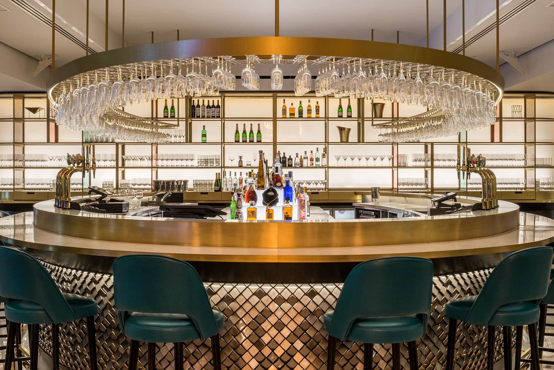 VIVI Restaurant